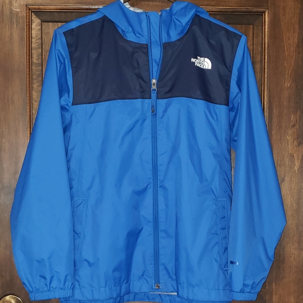 🌧Youth boys North Face Zipline rain jacket.